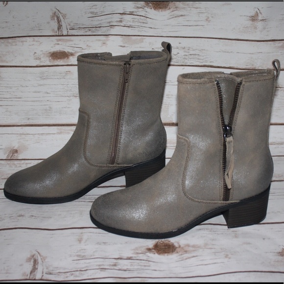 clarks nevella devon